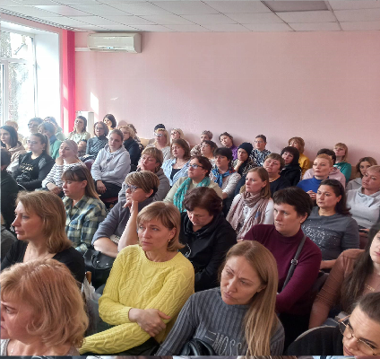 В Комплексном центре социального обслуживания населения Центрального района города Челябинска состоялись информационные встречи с социальными работниками