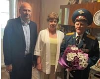 В Центральном районе города Челябинска участнику Курской битвы вручили памятную медаль